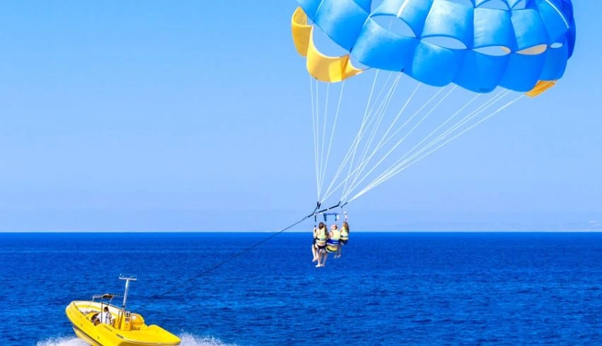 parasailing : water activities in andaman